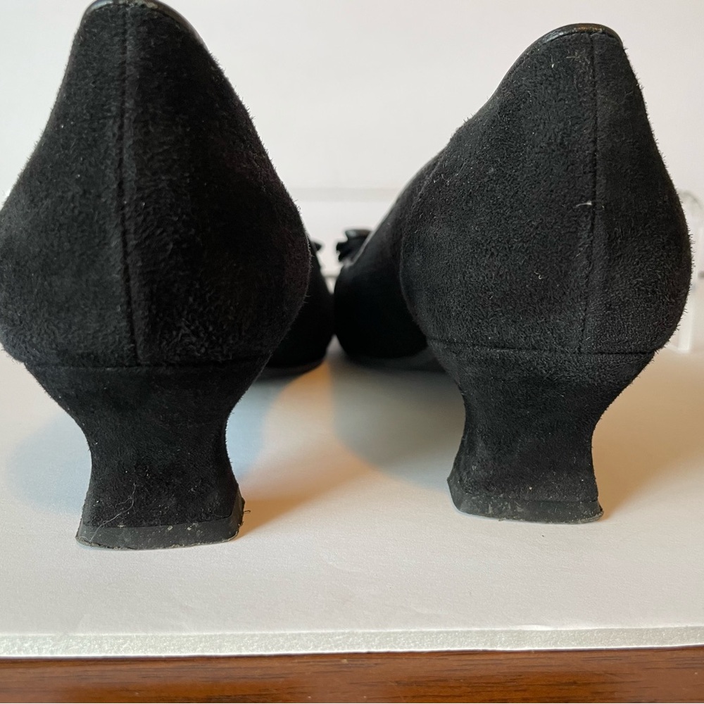 Black Stuart Weitzman Pumps - Size 10M - Picture 3 of 6